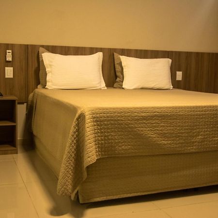 Hotel Vila Verde Penápolis Eksteriør billede