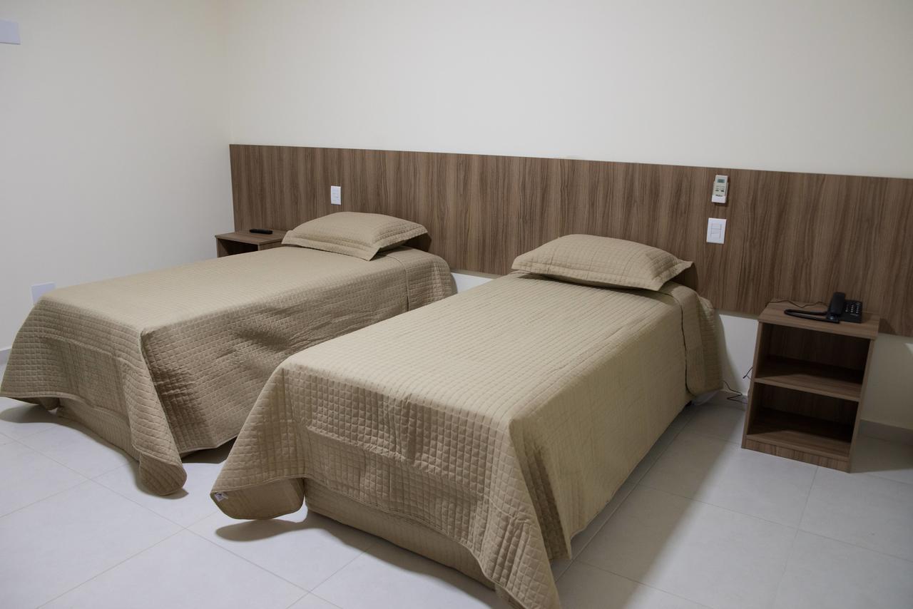 Hotel Vila Verde Penápolis Eksteriør billede